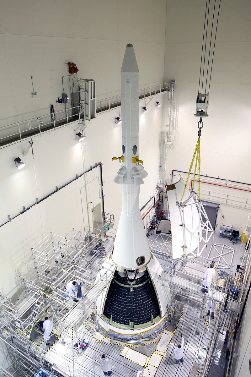 Illustration for article titled Orion Spacecraft In Photos: Assembly, Flight, Splashdown, And Recovery